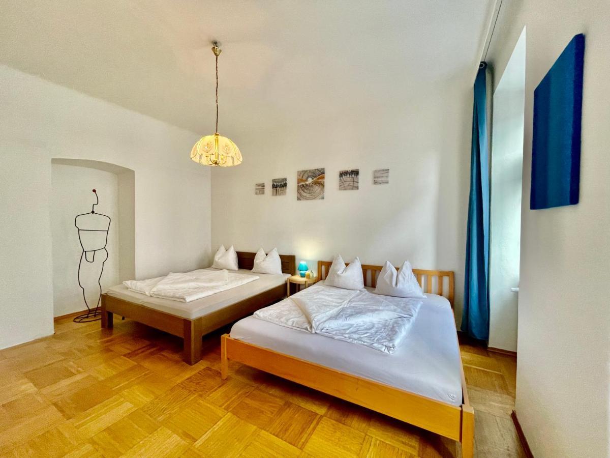 Nice Apartment Close To City Center Відень Екстер'єр фото